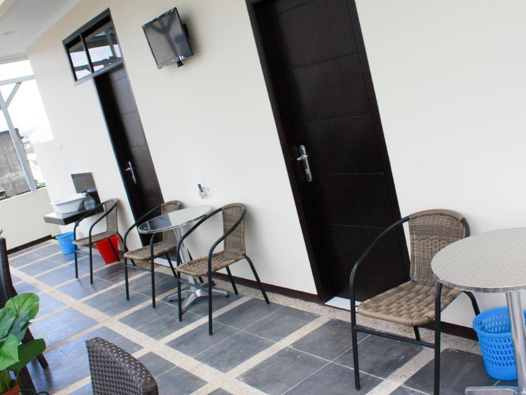 Hotel Bantal Guling Alun Alun Bandung Esterno foto