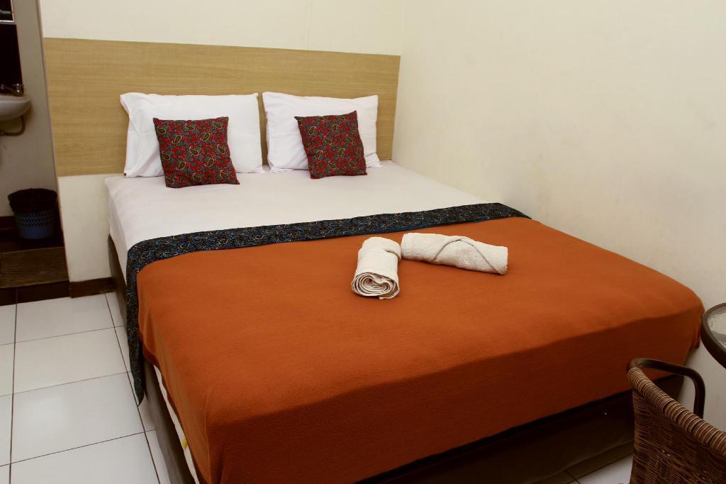 Hotel Bantal Guling Alun Alun Bandung Esterno foto