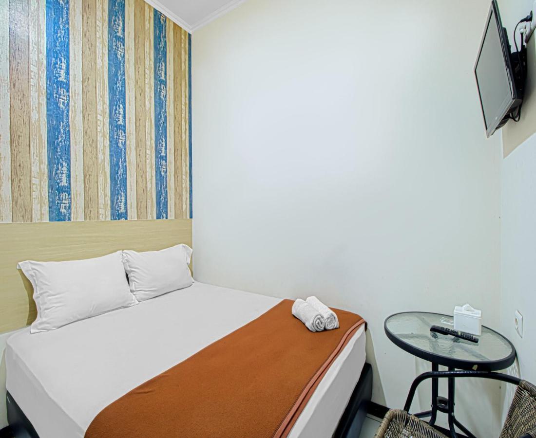 Hotel Bantal Guling Alun Alun Bandung Esterno foto