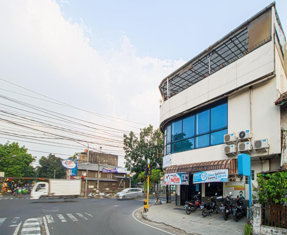 Hotel Bantal Guling Alun Alun Bandung Esterno foto