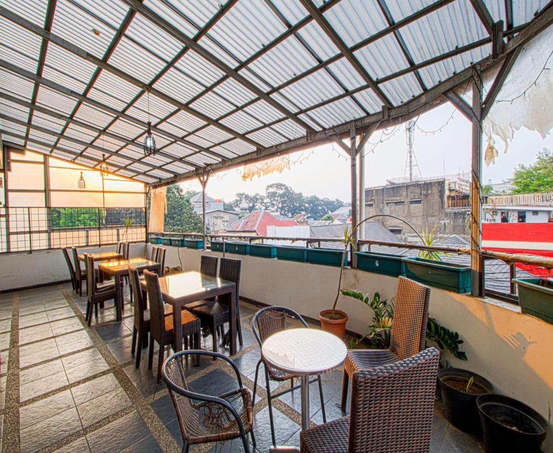 Hotel Bantal Guling Alun Alun Bandung Esterno foto