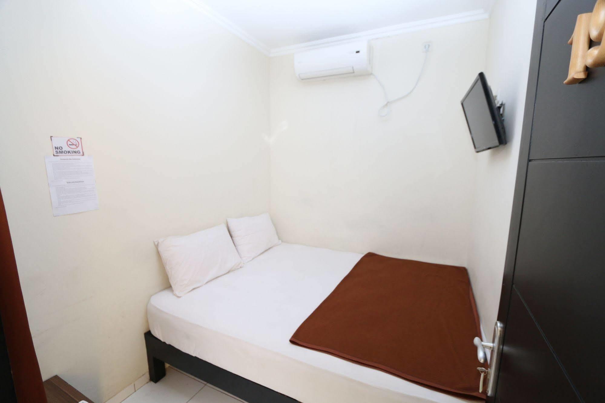 Hotel Bantal Guling Alun Alun Bandung Esterno foto